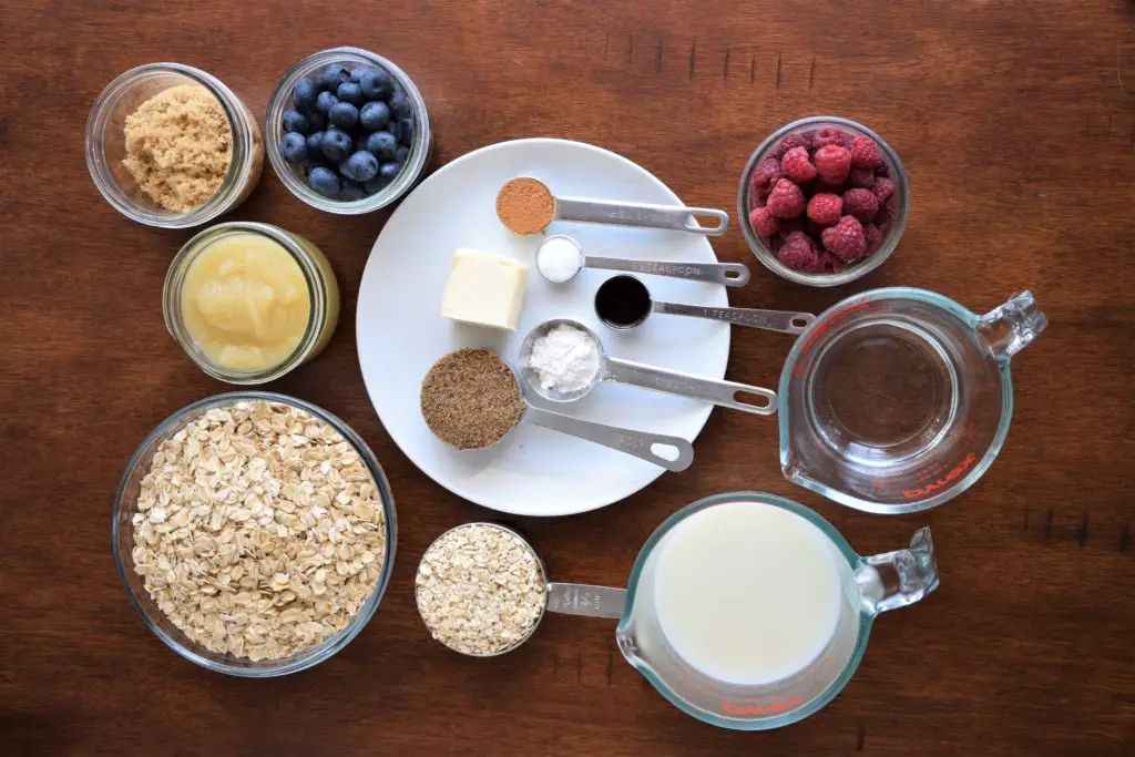 Ingredients for berry oatmeal