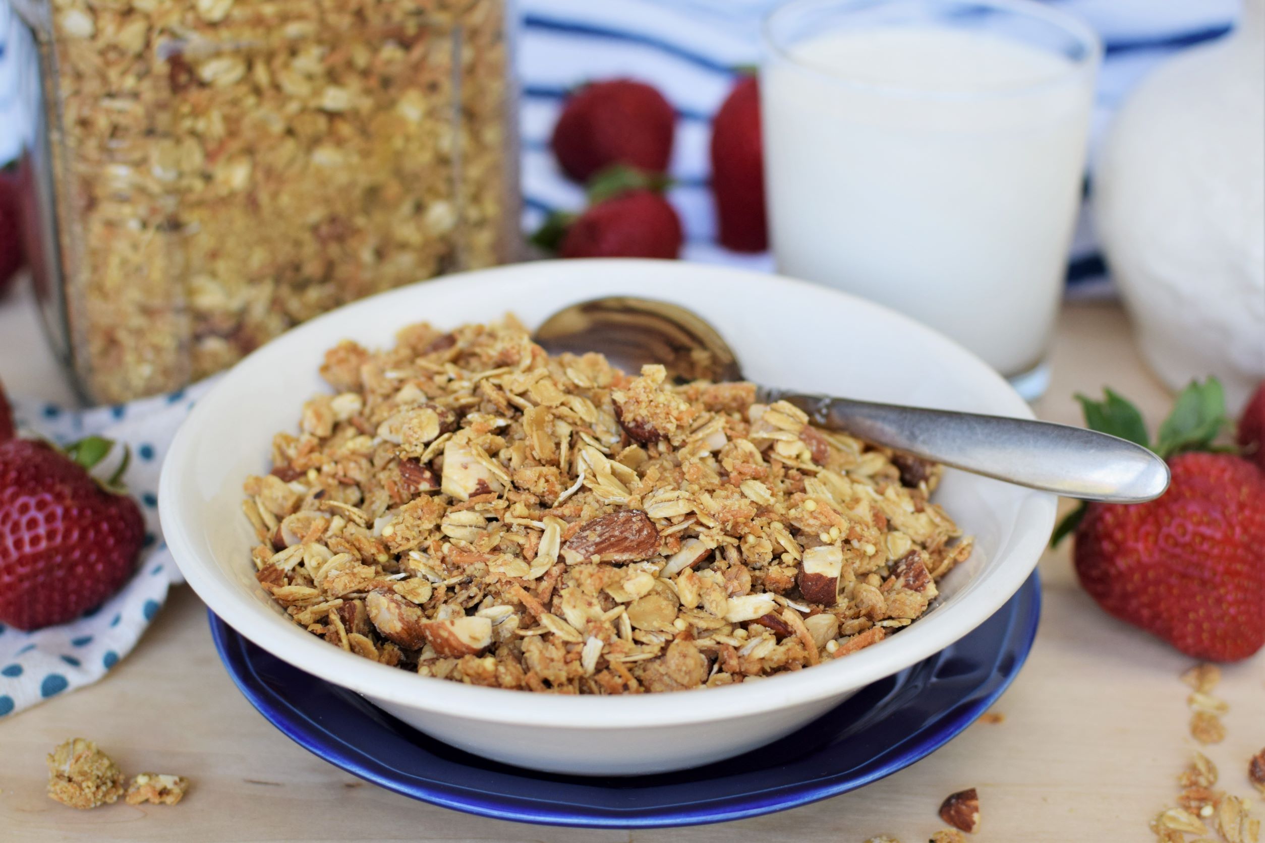 Coconut Almond Granola – Katlyn’s Coconutty ‘Nola